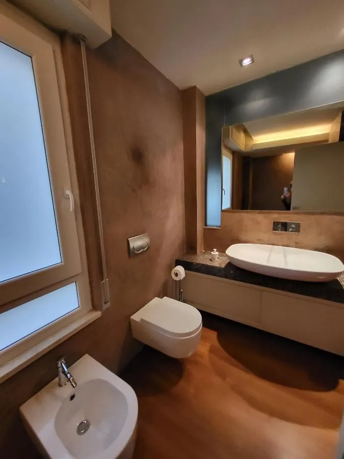 Greige Apartment La Spezia