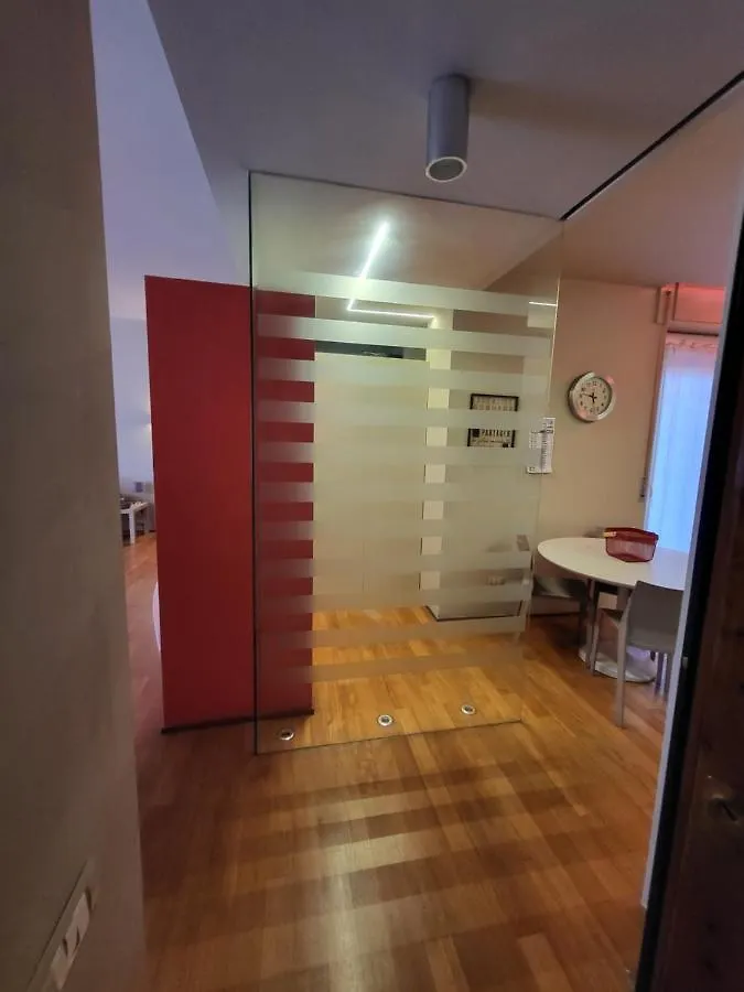 Greige Apartment La Spezia