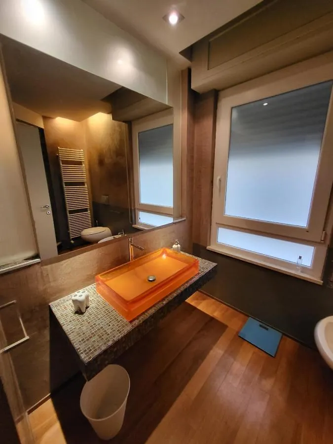 Greige Apartment La Spezia 0*,