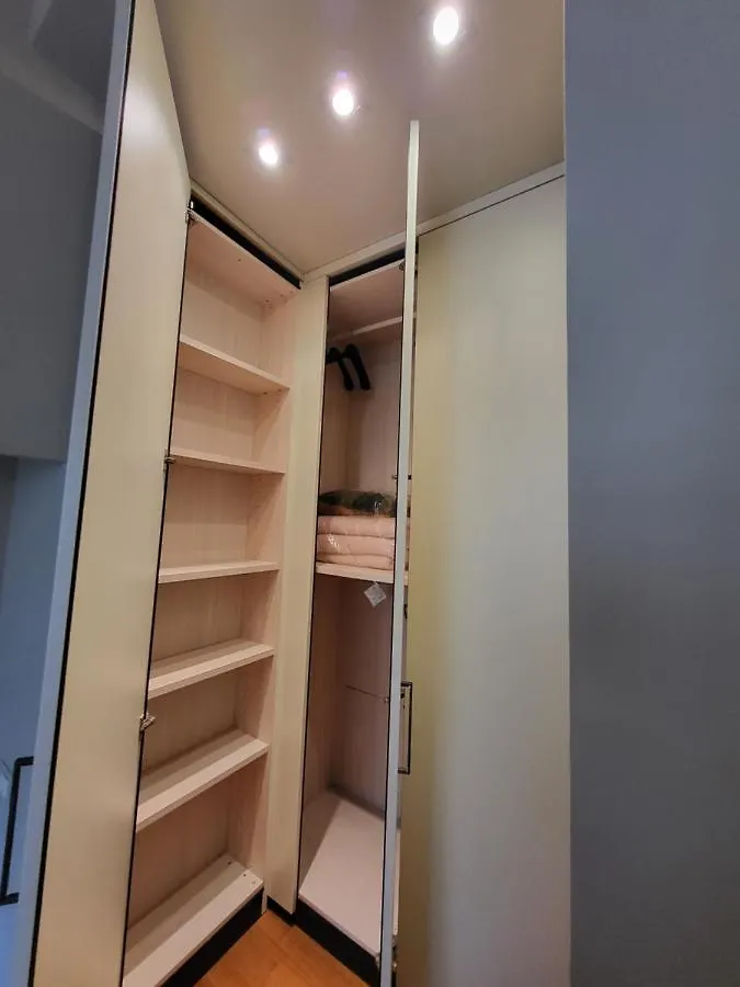 Greige Apartment La Spezia