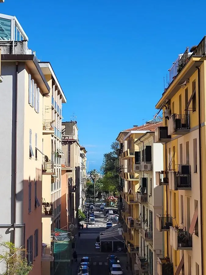 Greige Apartment La Spezia