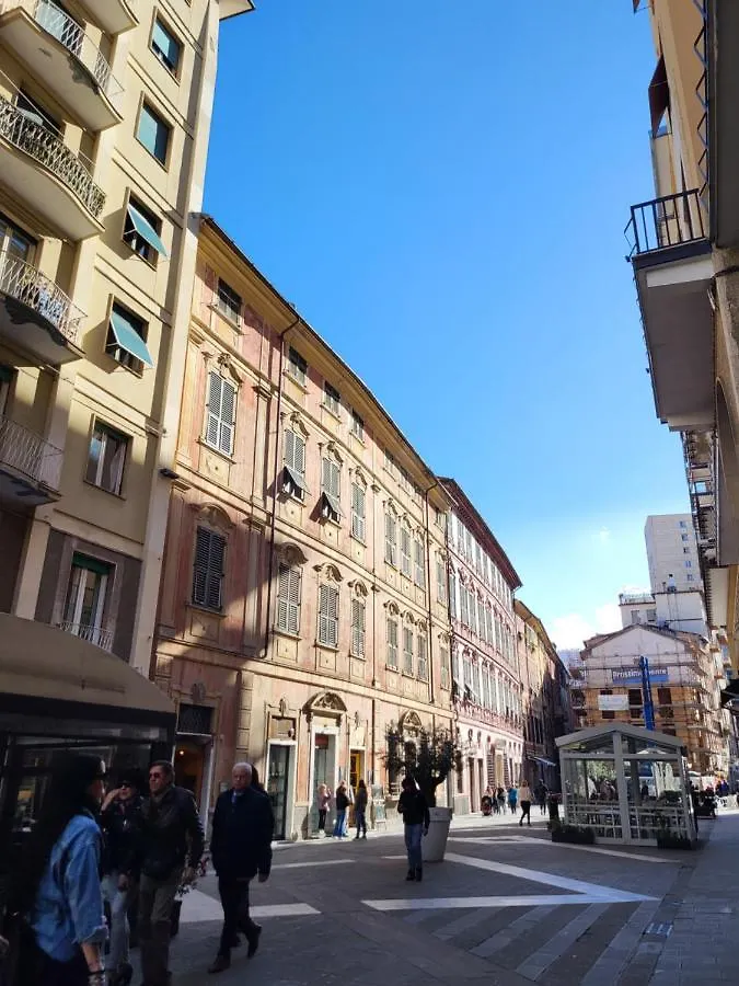 Greige Apartment La Spezia Italie