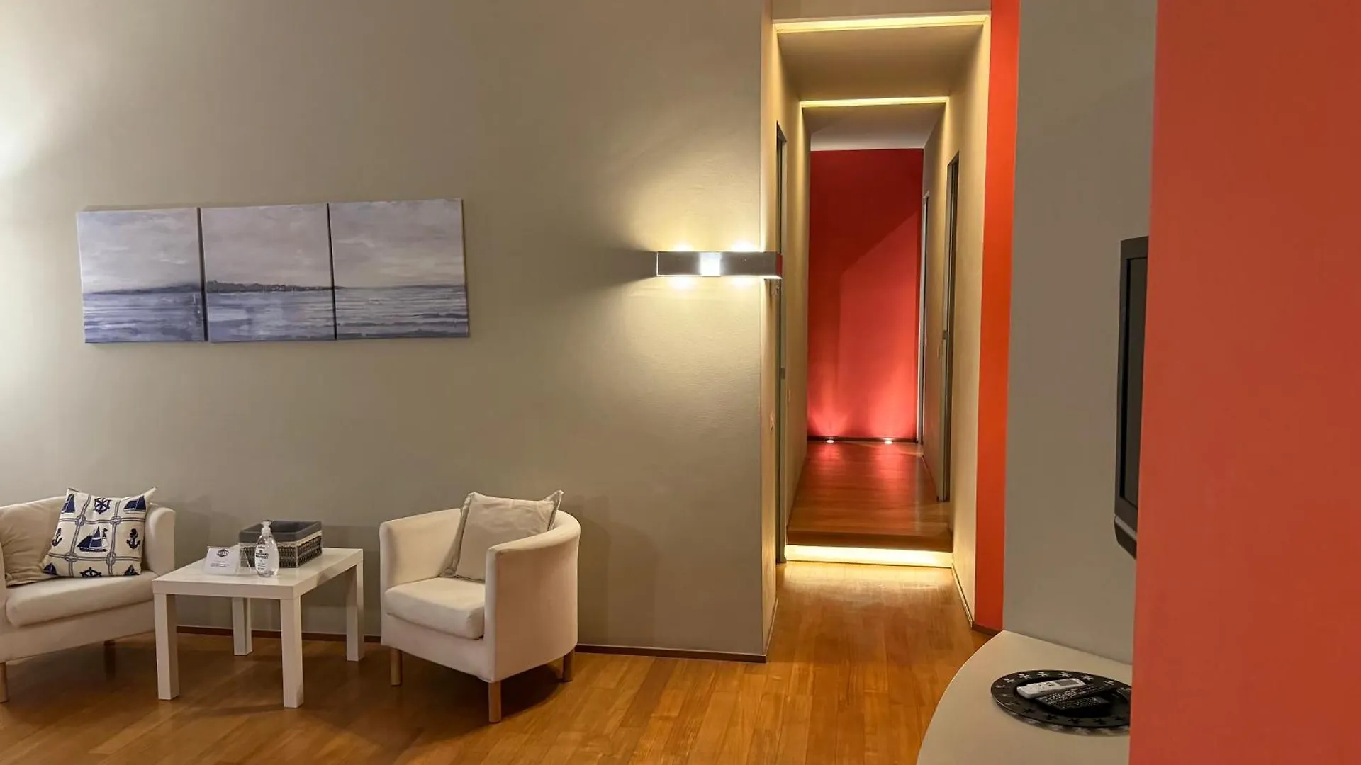 Greige Apartment La Spezia 0*,  Italia