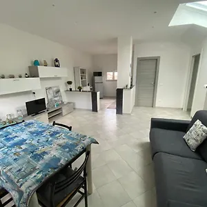  Appartement Arimand House